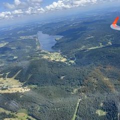 Flugwegposition um 13:55:26: Aufgenommen in der Nähe von Breisgau-Hochschwarzwald, Deutschland in 2113 Meter